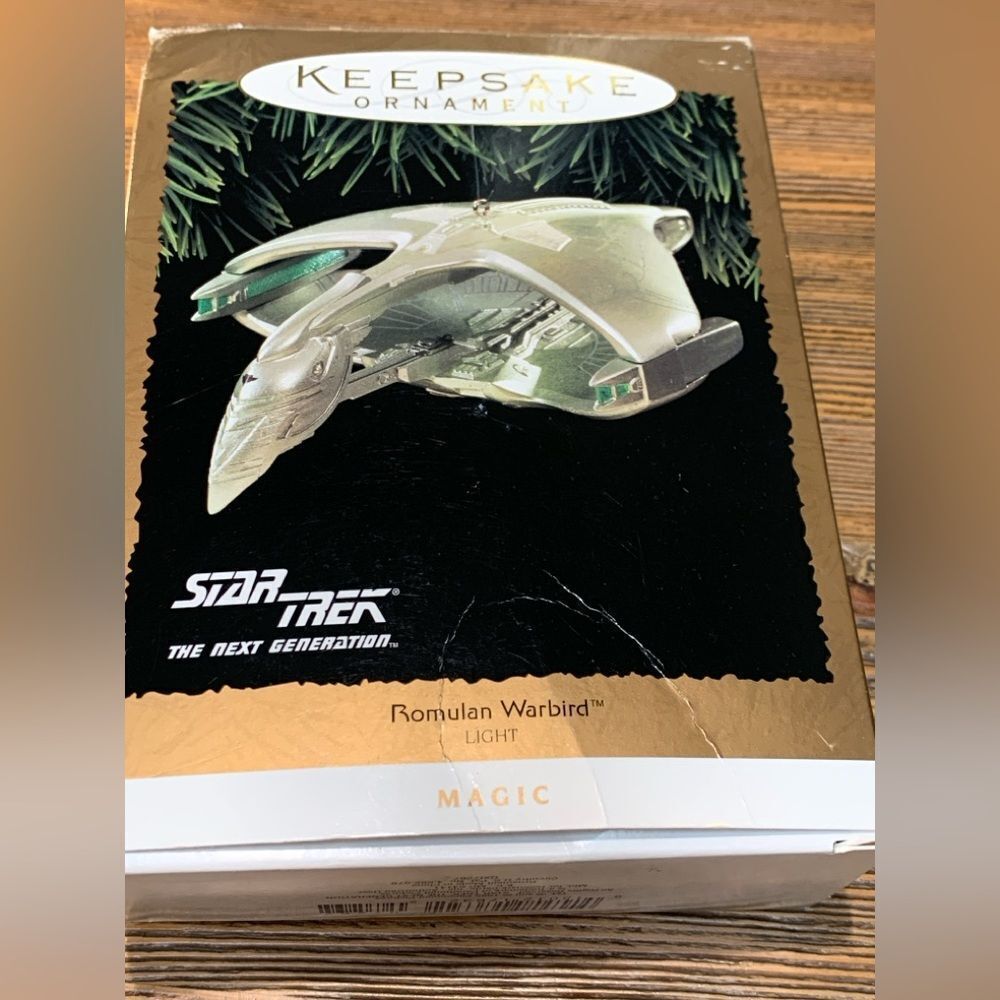 Hallmark Vintage 1995 Star Trek Keepsake Green Light Up Ornament